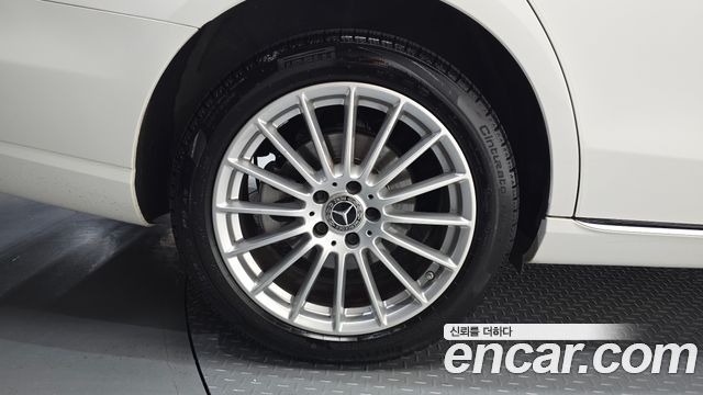 Mercedes-Benz E-Class W213 E250 Exclusive - фото 4