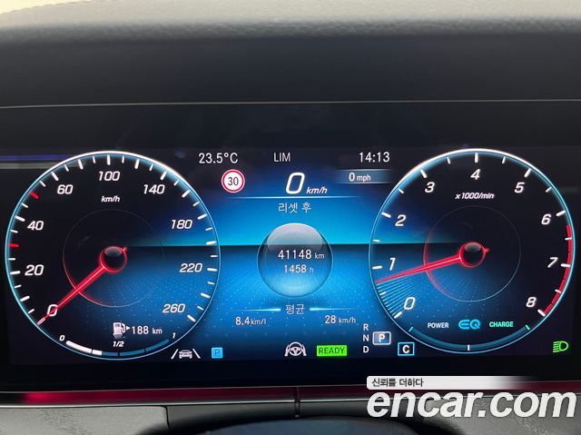 Mercedes-Benz E-Class W213 E350 4MATIC AMG Line - фото 4