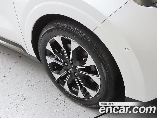 Kia Carnival 4-го поколения 7-Seater Signature - фото 4
