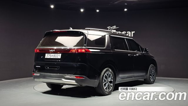 Kia Carnival 4-го поколения 9-Seater Signature - фото 1