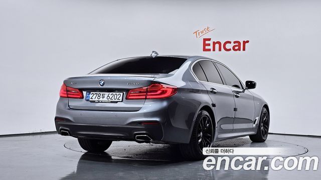 BMW 5-Series G30 530i M Sport Package Plus - фото 1