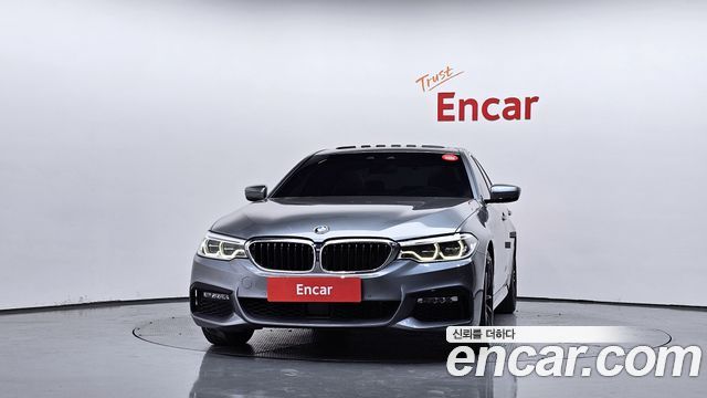 BMW 5-Series G30 530i M Sport Package Plus - фото 2