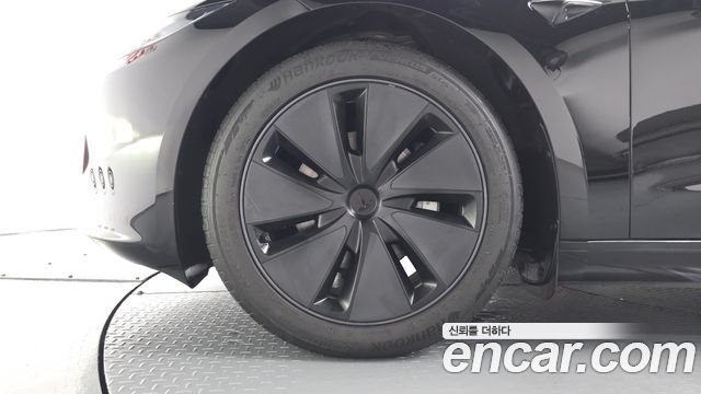 Tesla Model 3 Long Range AWD - фото 3