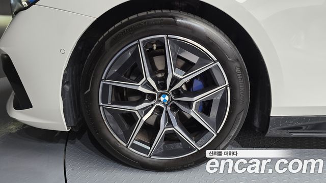 BMW 5-Series G60 520i M Sport - фото 4