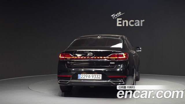 Kia K7 Premier, гибрид Signature - фото 3