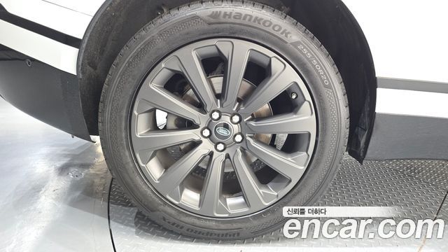 Land Rover Range Rover Velar 2.0 D240 R-Dynamic SE - фото 4