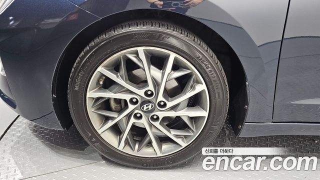 Hyundai Avante Новый AD 1.6 Premium - фото 4