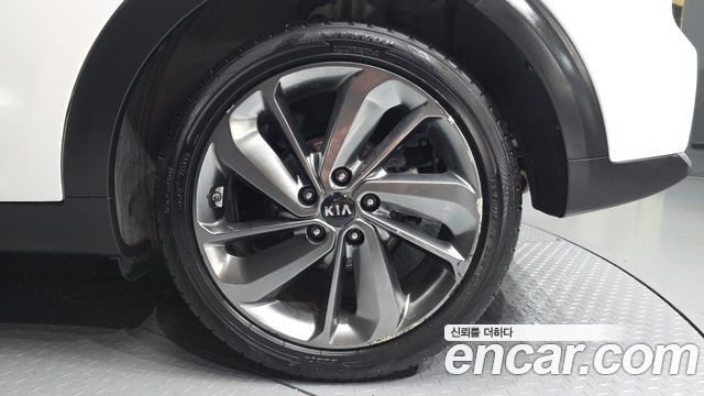 Kia Niro Noblesse - фото 4