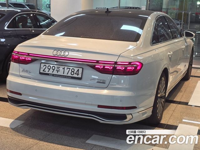 Audi A8 D5 55 TFSI Quattro Premium LWB - фото 1