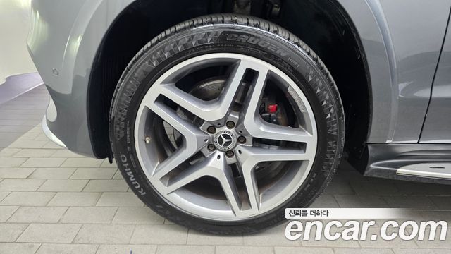 Mercedes-Benz GLS-Class X166 GLS350 d 4MATIC - фото 4
