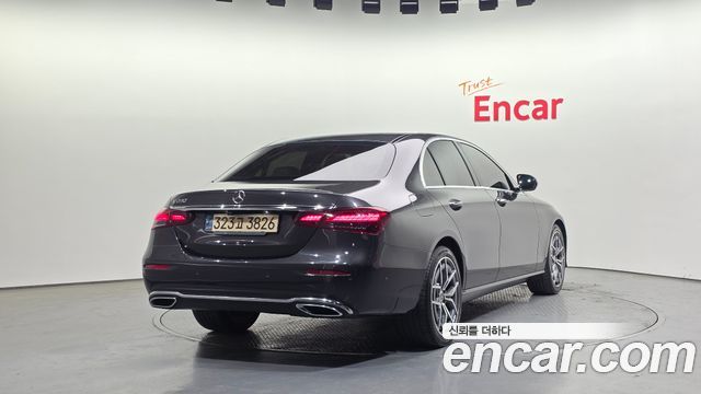 Mercedes-Benz E-Class W213 E250 Avantgarde - фото 1
