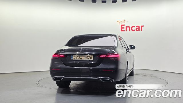 Mercedes-Benz E-Class W213 E250 Avantgarde - фото 3