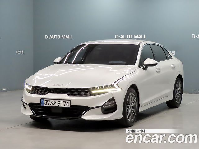 Kia K5 3-го поколения 2.0 Prestige - фото 0