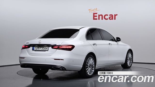 Mercedes-Benz E-Class W213 E250 Exclusive - фото 1