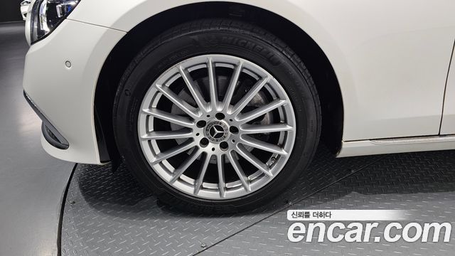 Mercedes-Benz E-Class W213 E250 Exclusive - фото 4