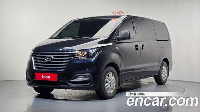 Hyundai Starex Новый Van 3-Seater Smart - фото 0