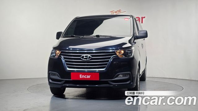 Hyundai Starex Новый Van 3-Seater Smart - фото 2
