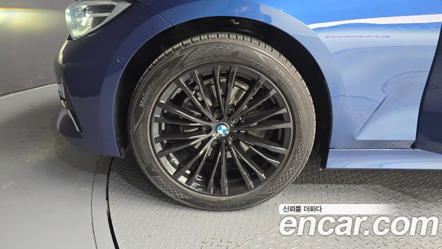 BMW 3-Series G20 320i Luxury - фото 4