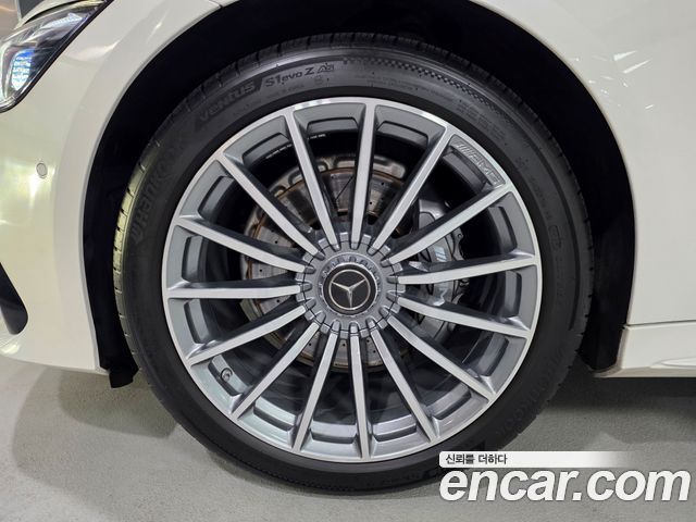 Mercedes-Benz AMG GT 4Door 43 4MATIC+ - фото 4
