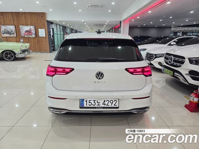 Volkswagen Golf 8-го поколения 2.0 TDI Prestige - фото 3