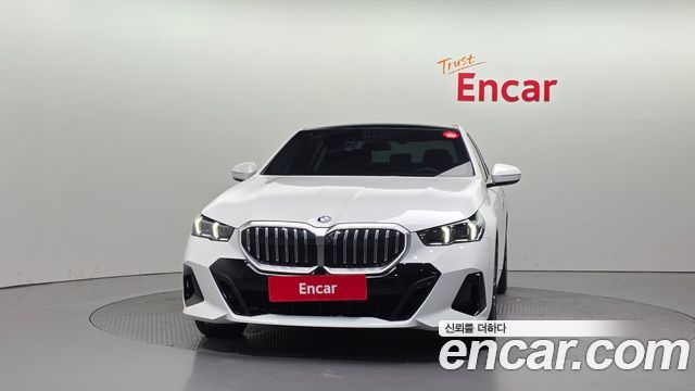 BMW 5-Series G60 520i M Sport - фото 2