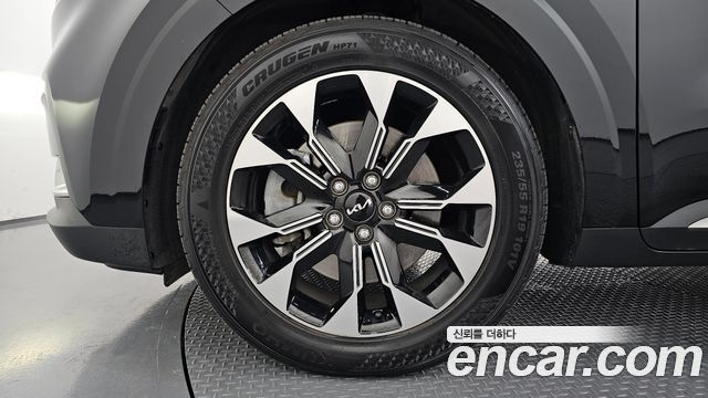 Kia Carnival 4-го поколения 7-Seater Signature - фото 4