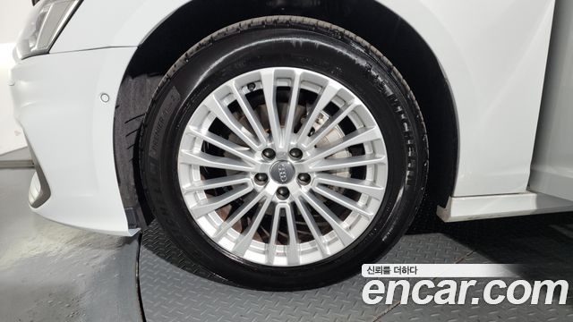 Audi A6 C8 40 TDI Premium - фото 4