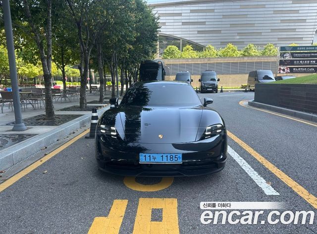 Porsche Taycan Base - фото 2