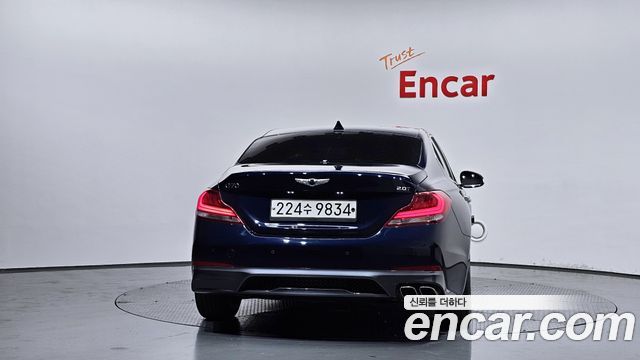 Genesis G70 2.0T Elite - фото 3