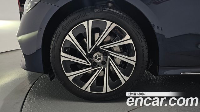 Mercedes-Benz E-Class W214 E300 4MATIC Exclusive - фото 4