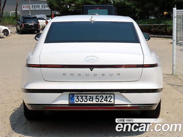 Hyundai Grandeur GN7 2,5 Gasoline 2WD Calligraphy - фото 3