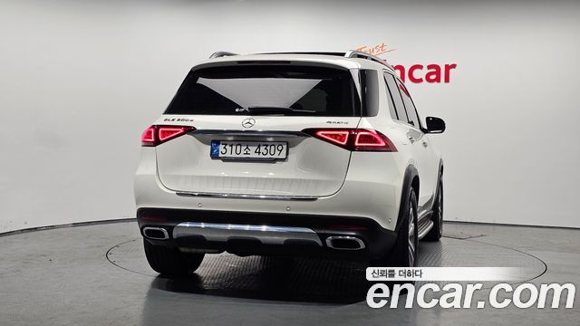 Mercedes-Benz GLE-Class W167 GLE300d 4MATIC - фото 3
