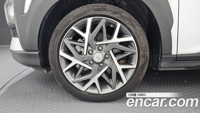 Hyundai Kona гибрид Premium Special - фото 4