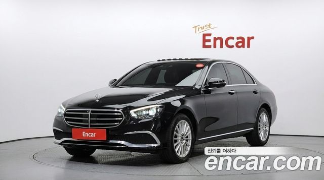 Mercedes-Benz E-Class W213 E220d 4MATIC Exclusive - фото 0