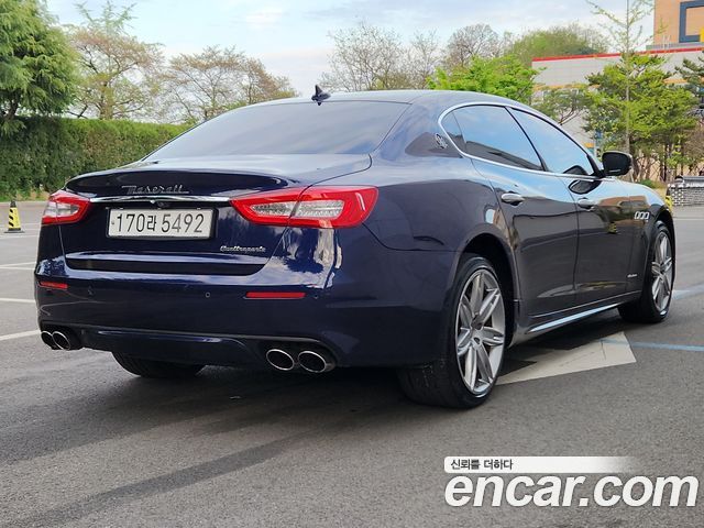 Maserati Quattroporte 3.0 Diesel Granlusso - фото 3