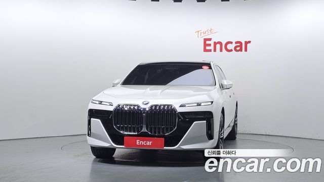 BMW 7-Series G70 750e xDrive M Sport - фото 2