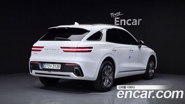 Genesis GV70 2.5T Gasoline 2WD - фото 1