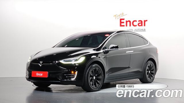 Tesla Model X 75D - фото 0