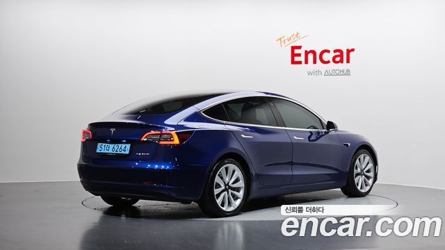 Tesla Model 3 Long Range AWD - фото 1