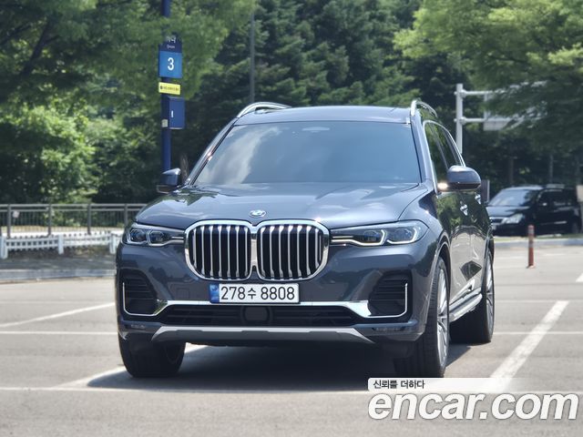 BMW X7 G07 xDrive 40i Design Pure Excellence 6-Seater - фото 2