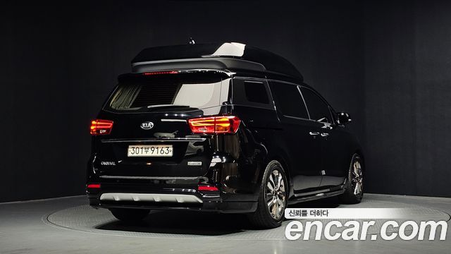 Kia Carnival Новый 9-Seater Hi-Limousine Luxury - фото 1