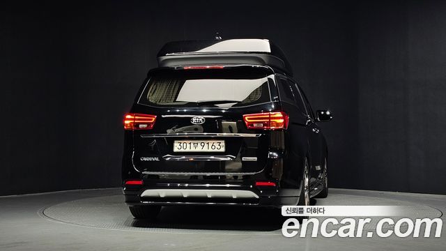 Kia Carnival Новый 9-Seater Hi-Limousine Luxury - фото 3
