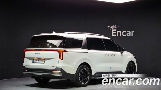 Kia Carnival Новый 4-го поколения HEV 7seater Signature - фото 1