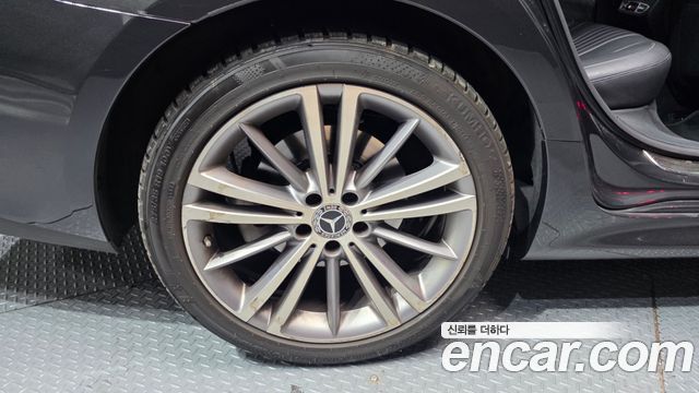 Mercedes-Benz CLS-Class C257 CLS400d 4MATIC - фото 4