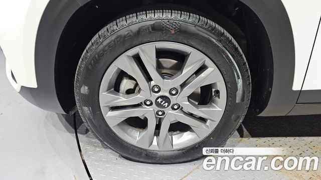 Kia Seltos Gasoline 1.6 Turbo 2WD Prestige - фото 4