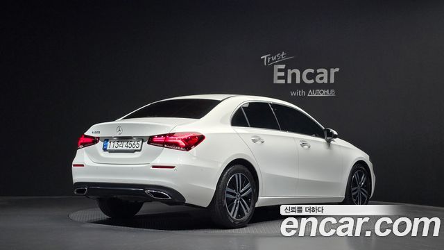 Mercedes-Benz A-Class W177 A220 Sedan - фото 1