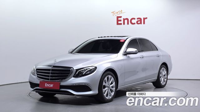 Mercedes-Benz E-Class W213 E220d 4MATIC Exclusive - фото 0