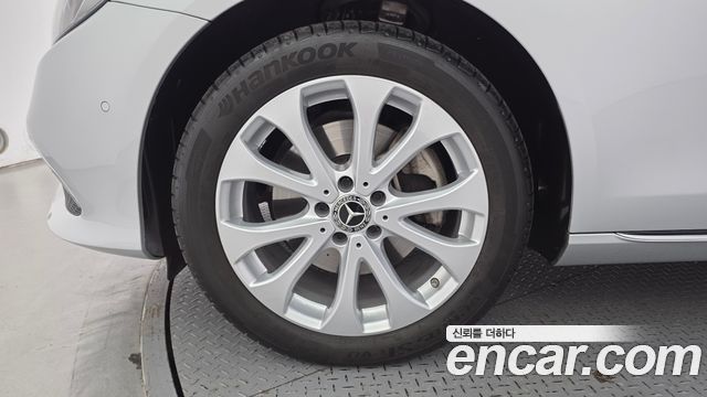 Mercedes-Benz E-Class W213 E220d 4MATIC Exclusive - фото 4