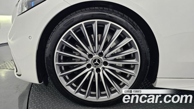 Mercedes-Benz C-Class W206 C300 4MATIC AMG Line - фото 4