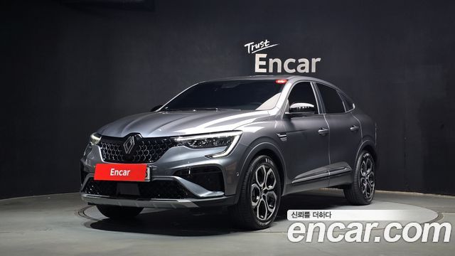 Renault Samsung Arkana 1.6 E-TECH Iconic - фото 0
